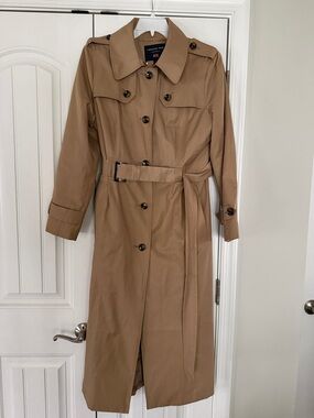 London Fog Classic Camel Trench Coat with Belt and HOOD